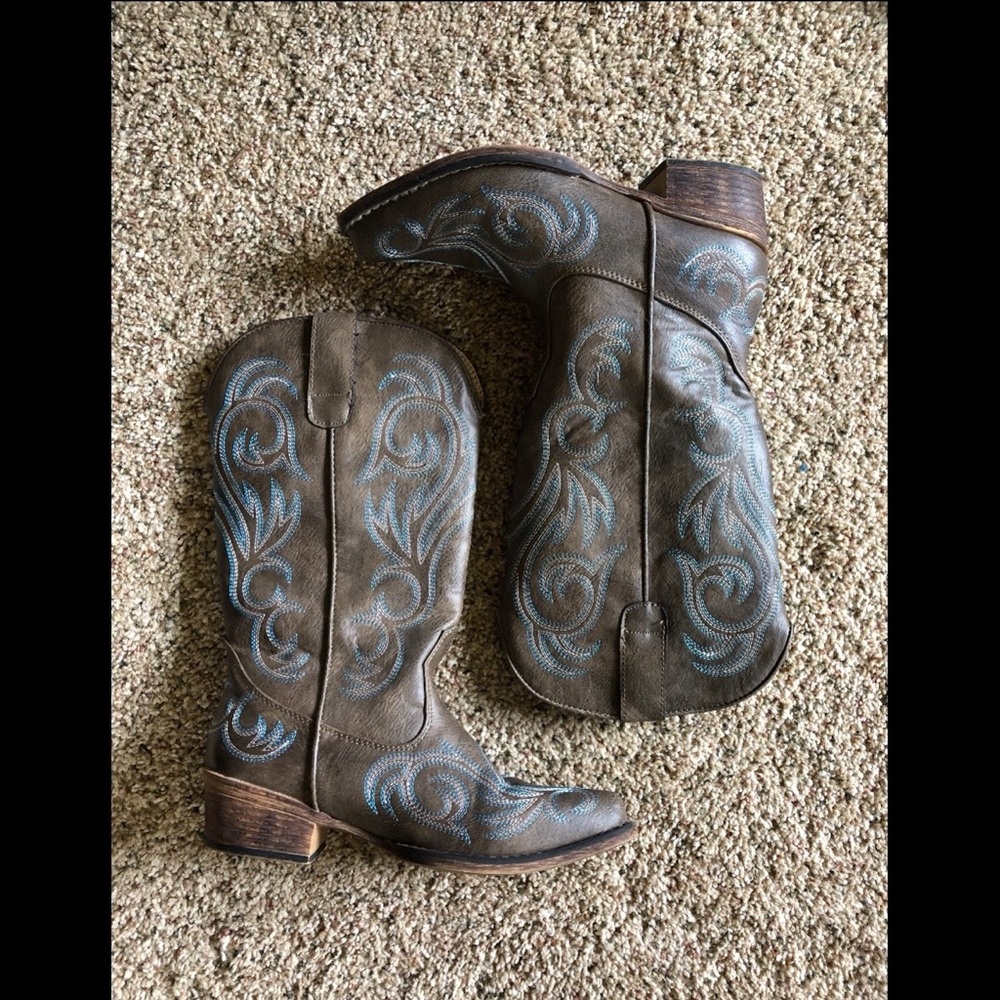 Roper Riley Brown Snip Toe Boots